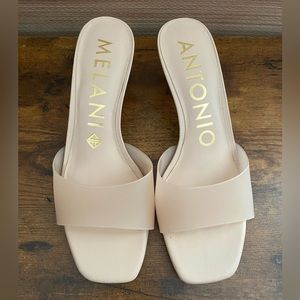 Antonio Melani Nude Leather Slide Sandals Women’s Size 10M Block Heel